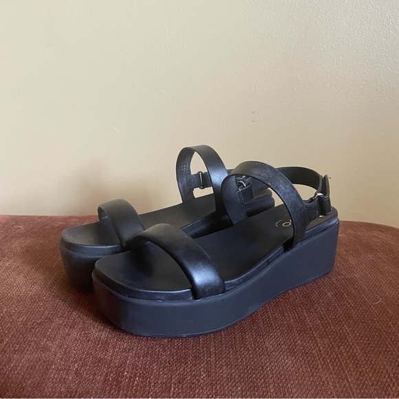 Aldo Platform Black Sandals - Picture 1 of 6